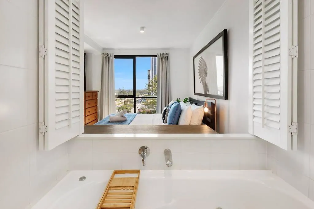 Park Views & Luxe Amenities In Broadbeach Gold Coast
