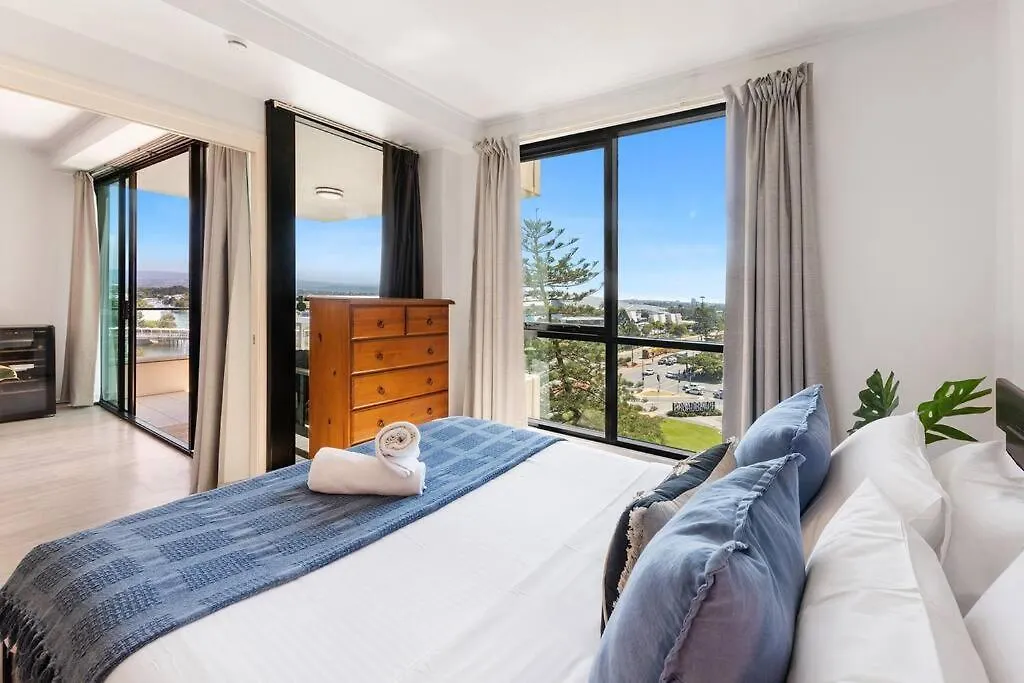 Apartment Park Views & Luxe Amenities In Broadbeach Gold Coast