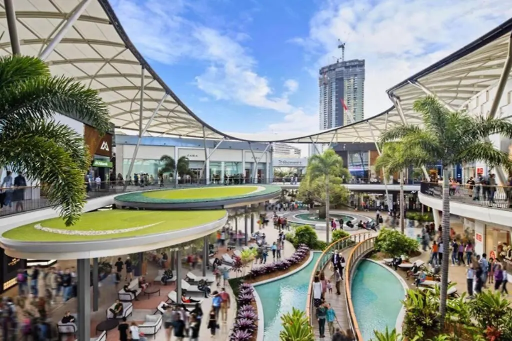 Park Views & Luxe Amenities In Broadbeach Gold Coast